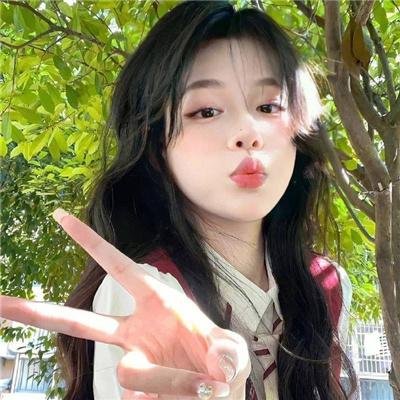 香烟女孩封面